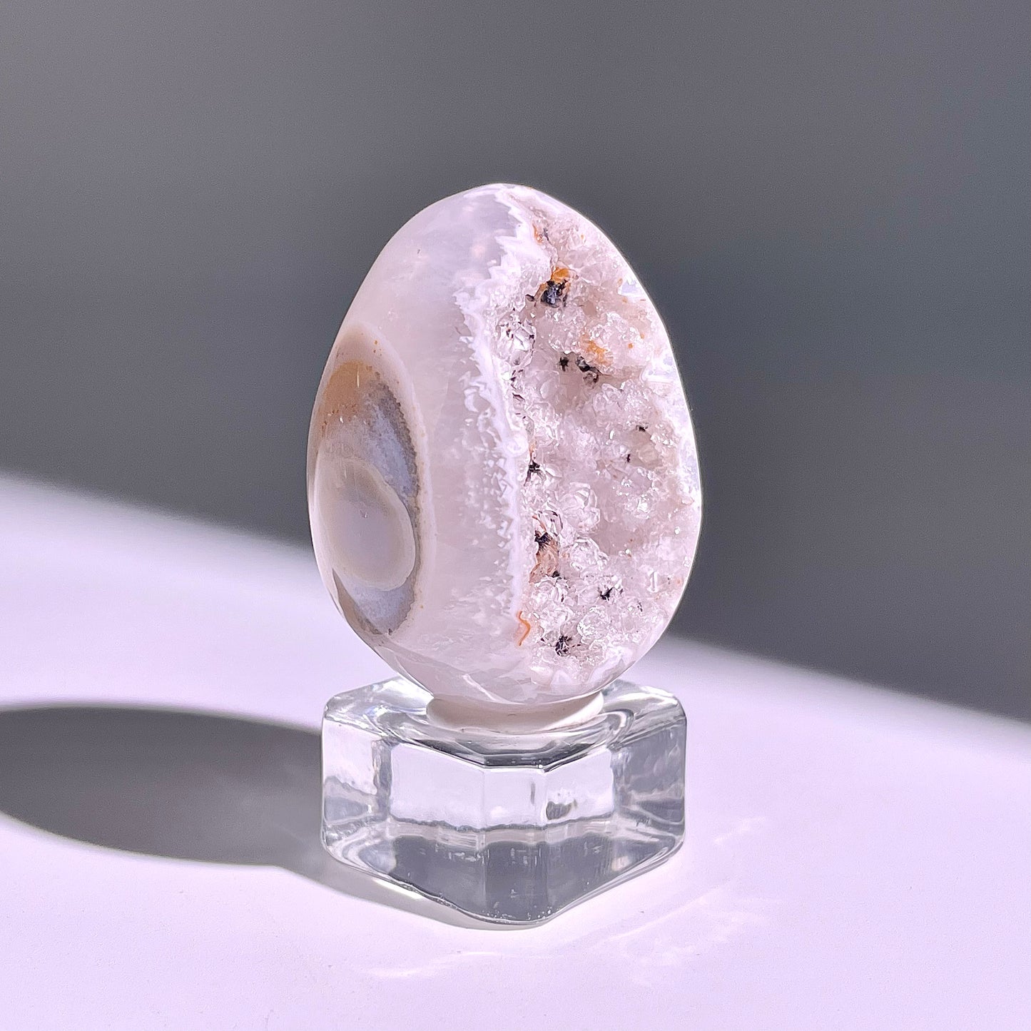 B665◇彩晶マシュマロ エッグ◇43×33×29mm◇天然石・鉱物・パワーストーン