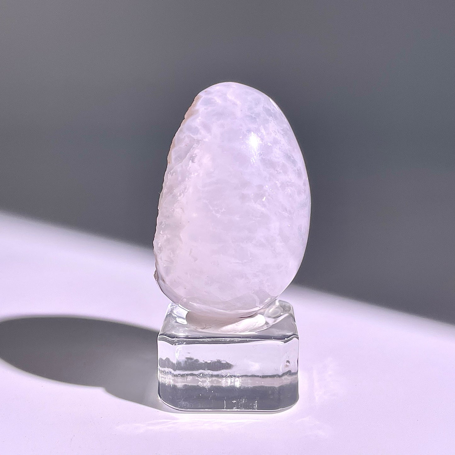B665◇彩晶マシュマロ エッグ◇43×33×29mm◇天然石・鉱物・パワーストーン