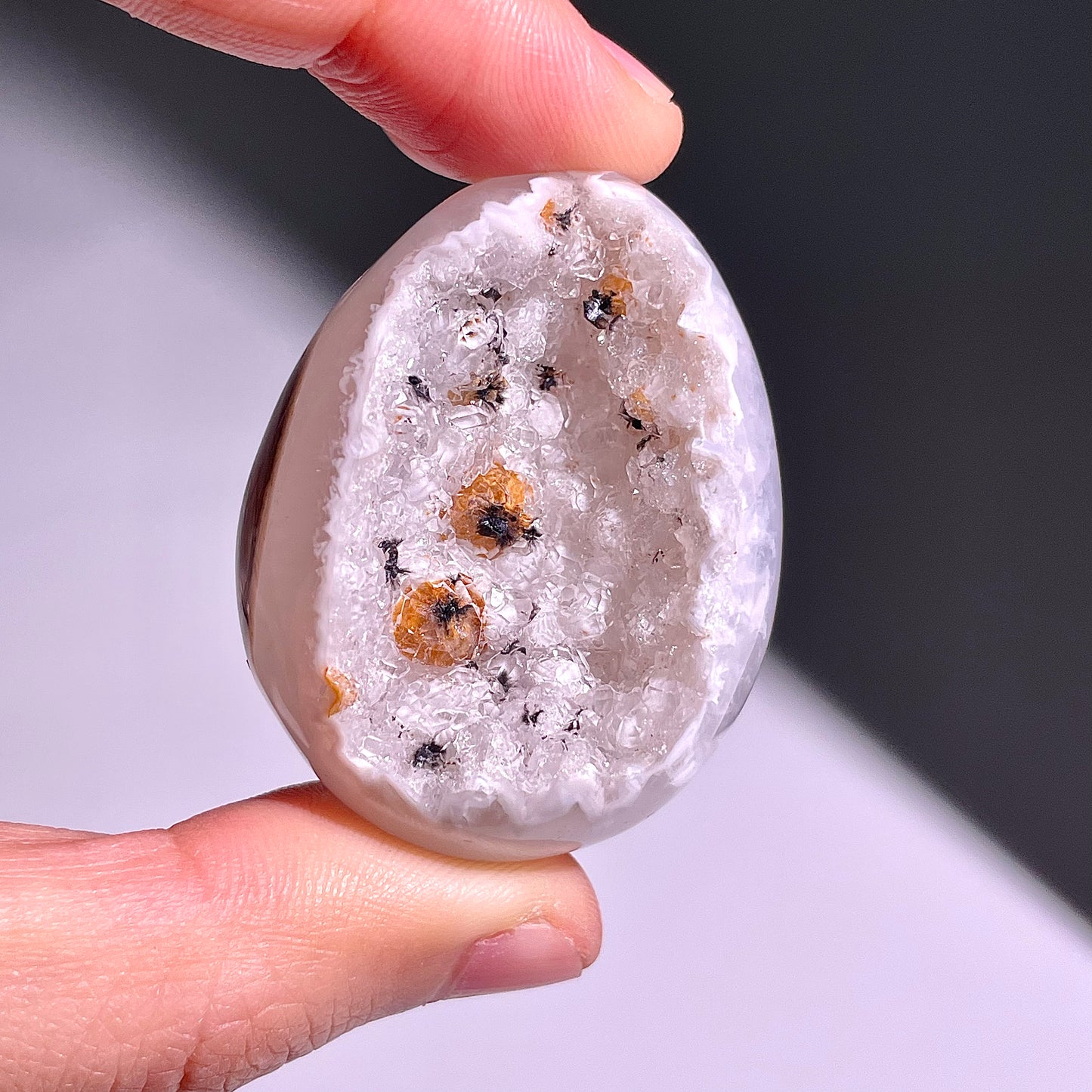 B665◇彩晶マシュマロ エッグ◇43×33×29mm◇天然石・鉱物・パワーストーン