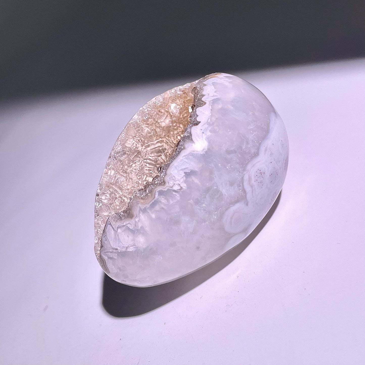 B666◇彩晶マシュマロ エッグ◇64×46×44mm◇天然石・鉱物・パワーストーン