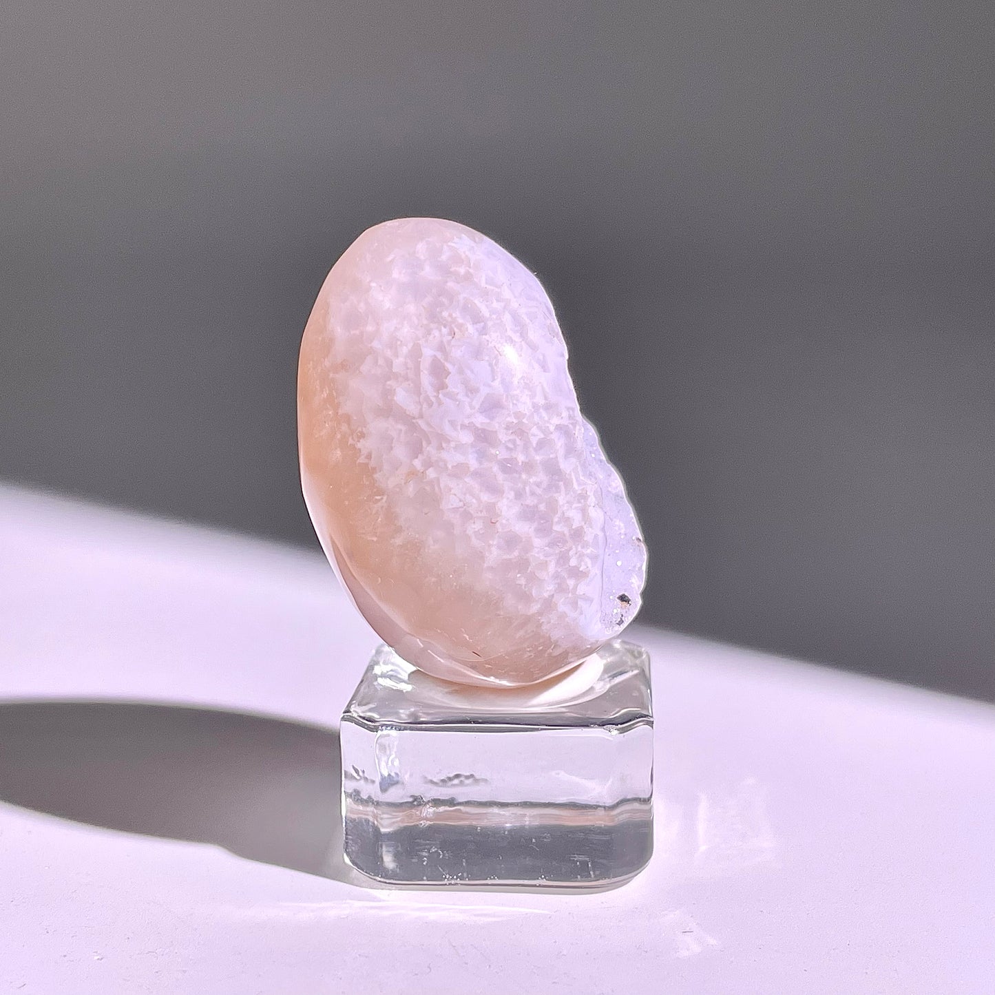 B668◇彩晶マシュマロ エッグ◇39×29×24mm◇天然石・鉱物・パワーストーン