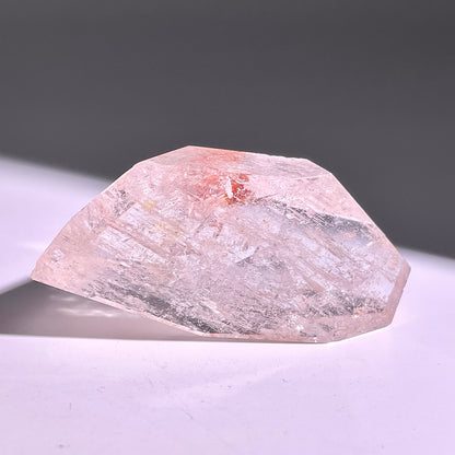 B677◇１点物◇ピンクアゼツライト 不規則◇60×29×22mm◇天然石・鉱物・パワーストーン