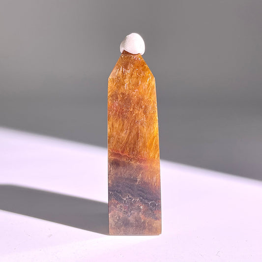 B694◇極光蛍石 ピラー◇70×23×19mm◇天然石・鉱物・パワーストーン