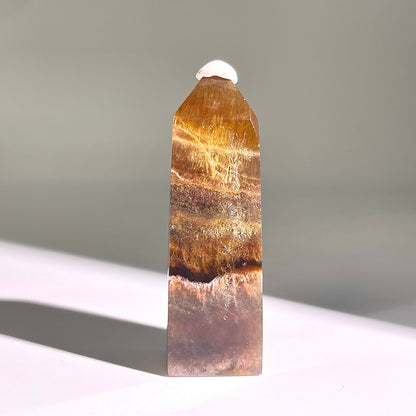 B695◇極光蛍石 ピラー◇80×25×20mm◇天然石・鉱物・パワーストーン