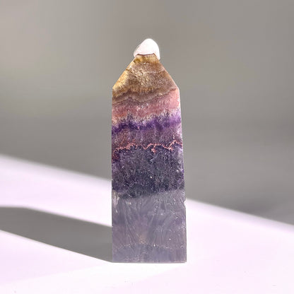 B701◇極光蛍石 ピラー◇64×15×10mm◇天然石・鉱物・パワーストーン