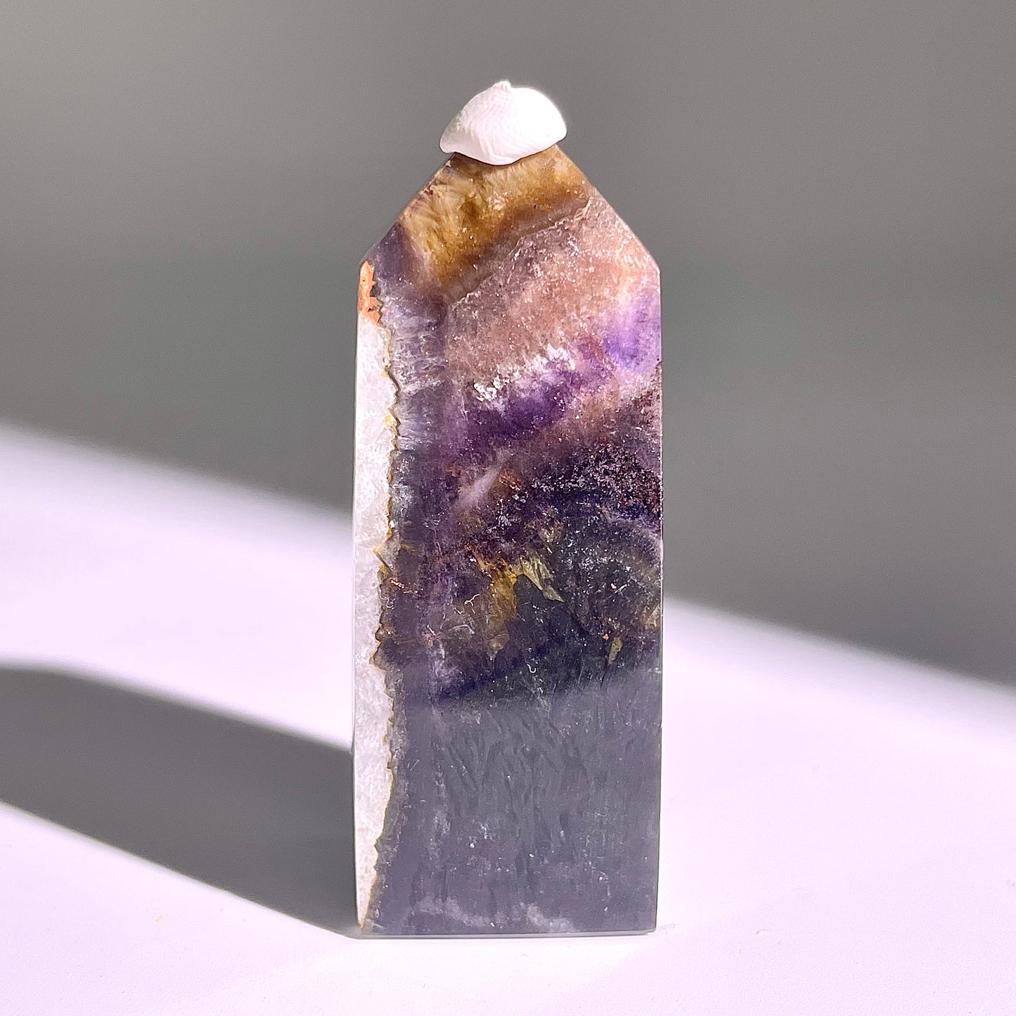 B702◇極光蛍石 ピラー◇51×13×7mm◇天然石・鉱物・パワーストーン