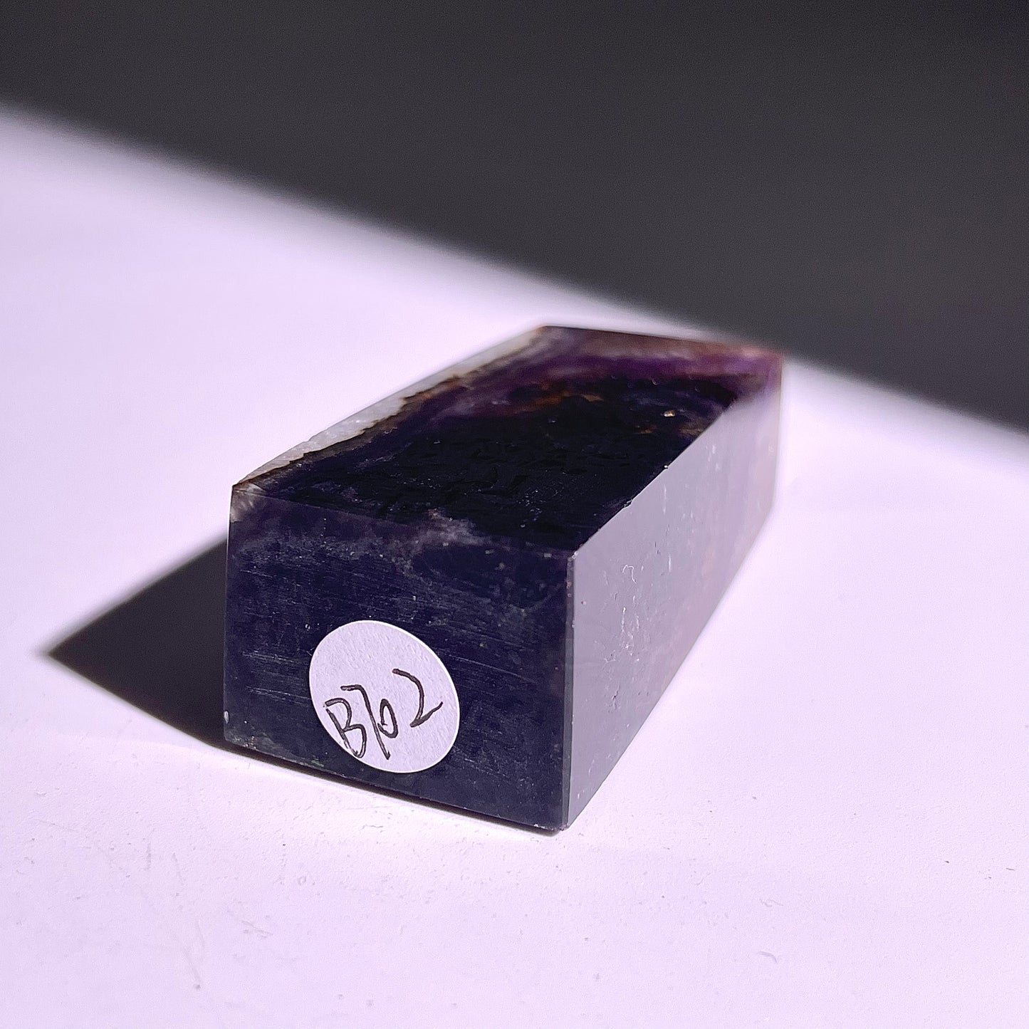 B702◇極光蛍石 ピラー◇51×13×7mm◇天然石・鉱物・パワーストーン