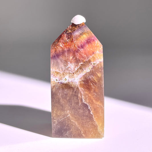 B706◇極光蛍石 ピラー◇54×17×10mm◇天然石・鉱物・パワーストーン