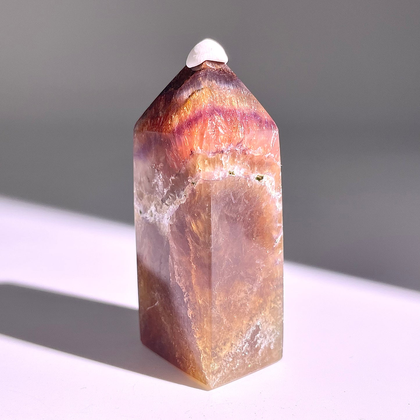 B706◇極光蛍石 ピラー◇54×17×10mm◇天然石・鉱物・パワーストーン