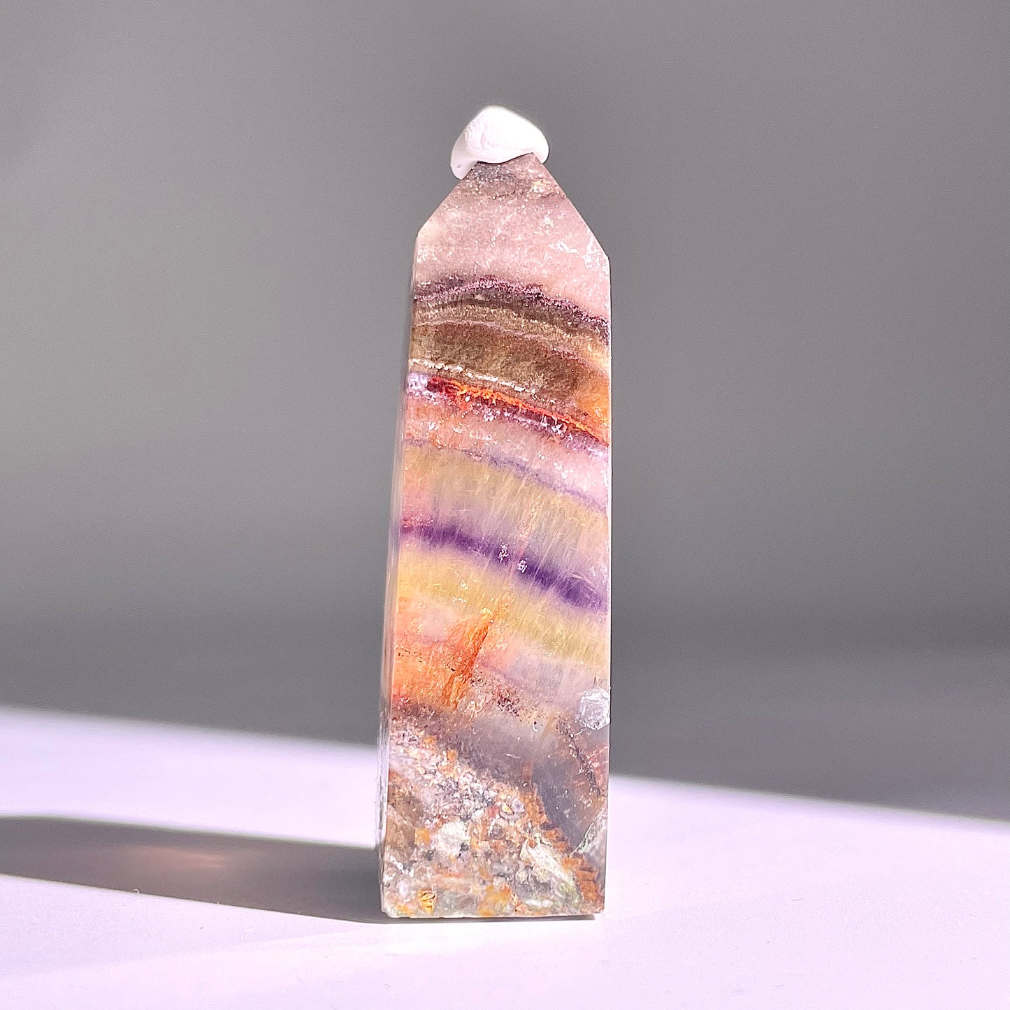 B708◇極光蛍石 ピラー◇56×12×8mm◇天然石・鉱物・パワーストーン