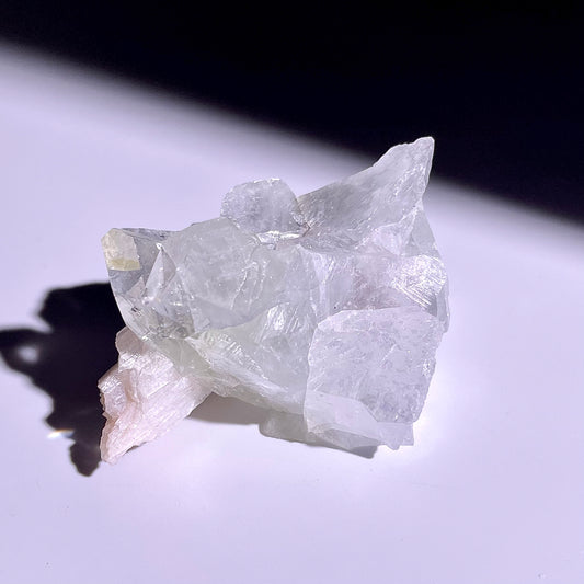 A379◇アポフィライトの原石◇44×35×30mm◇天然石・鉱物・パワーストーン