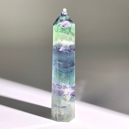 B795◇フェザー フローライト ピラー◇111×23×22mm◇天然石・鉱物・パワーストーン