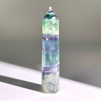 B795◇フェザー フローライト ピラー◇111×23×22mm◇天然石・鉱物・パワーストーン