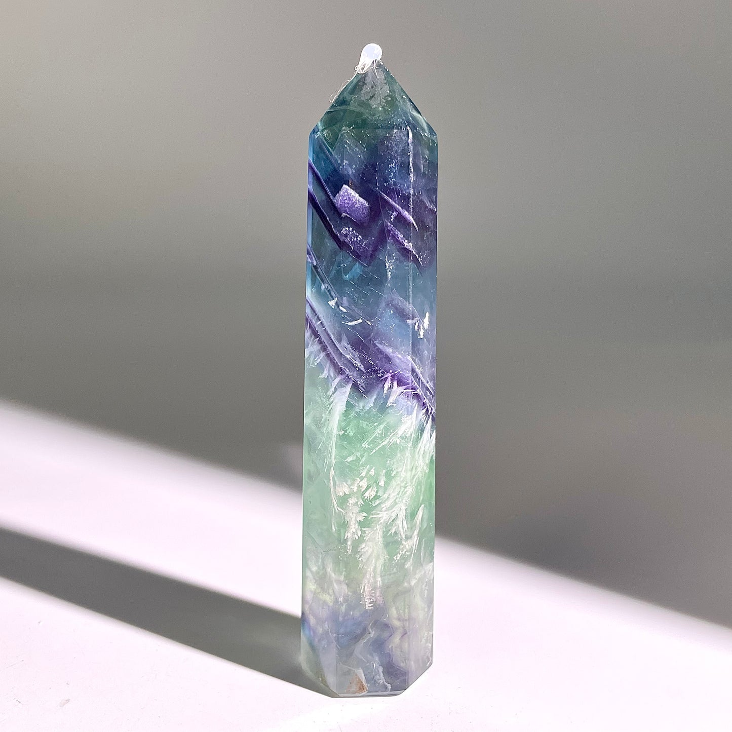 B805◇フェザー フローライト ピラー◇103×23×17mm◇天然石・鉱物・パワーストーン