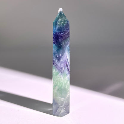 B805◇フェザー フローライト ピラー◇103×23×17mm◇天然石・鉱物・パワーストーン