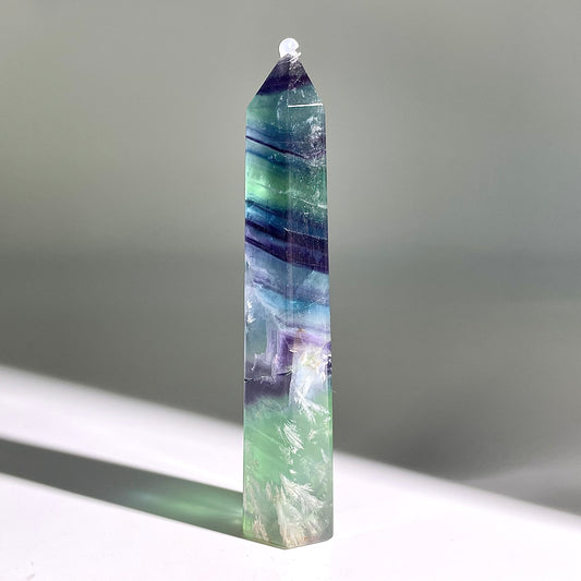 B808◇フェザー フローライト ピラー◇108×23×20mm◇天然石・鉱物・パワーストーン