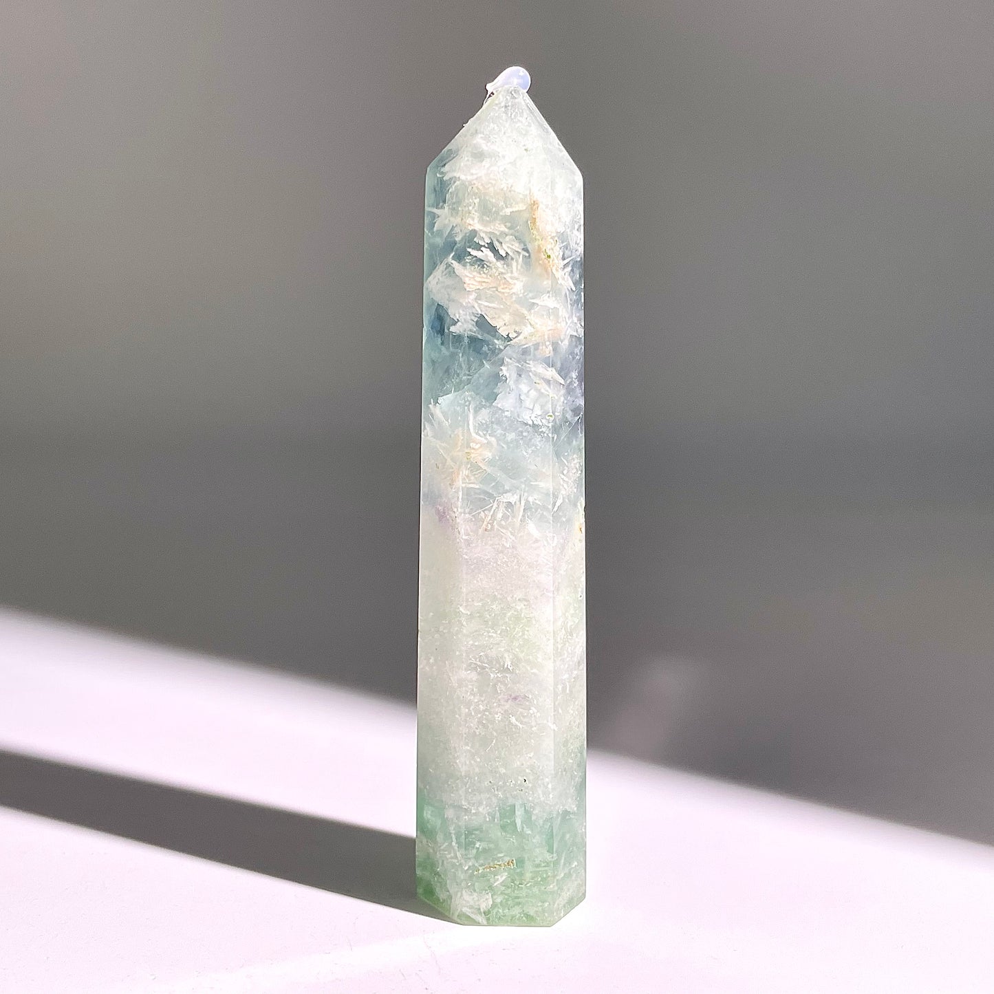 B812◇フェザー フローライト ピラー◇94×20×18mm◇天然石・鉱物・パワーストーン