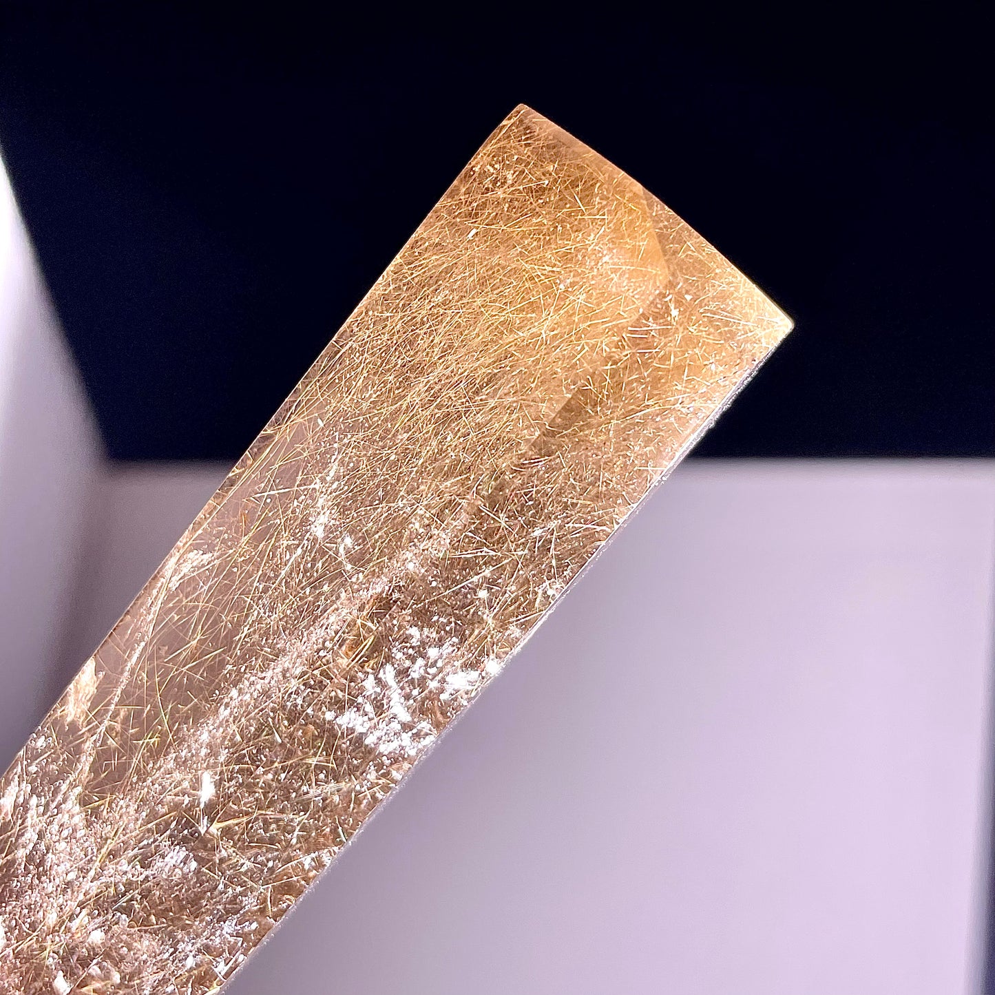 B819◇ルチルクォーツ ピラー◇97×26×25mm◇天然石・鉱物・パワーストーン