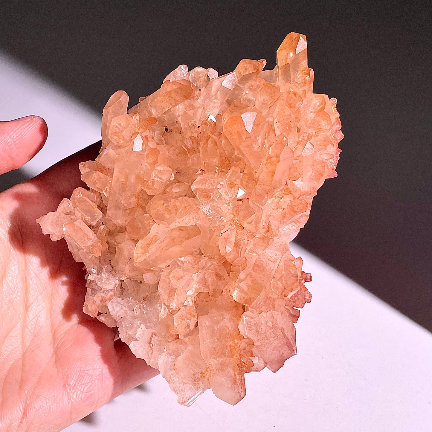 A397◇レッドクリスタル  クラスター◇117×84×50mm◇天然石・鉱物・パワーストーン