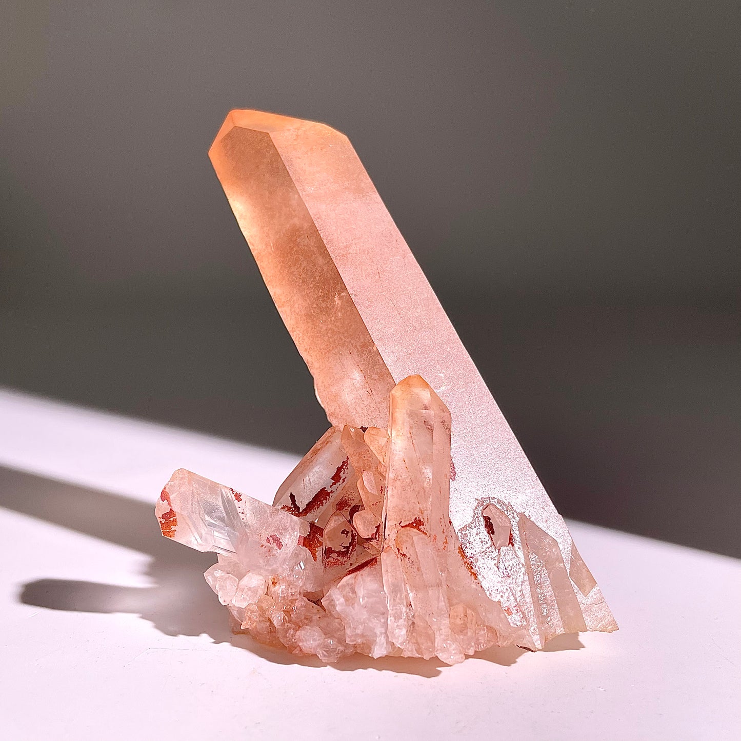 A399◇レッドクリスタル  クラスター◇106×58×48mm◇天然石・鉱物・パワーストーン