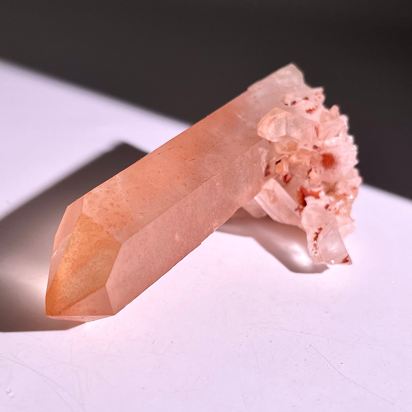 A399◇レッドクリスタル  クラスター◇106×58×48mm◇天然石・鉱物・パワーストーン