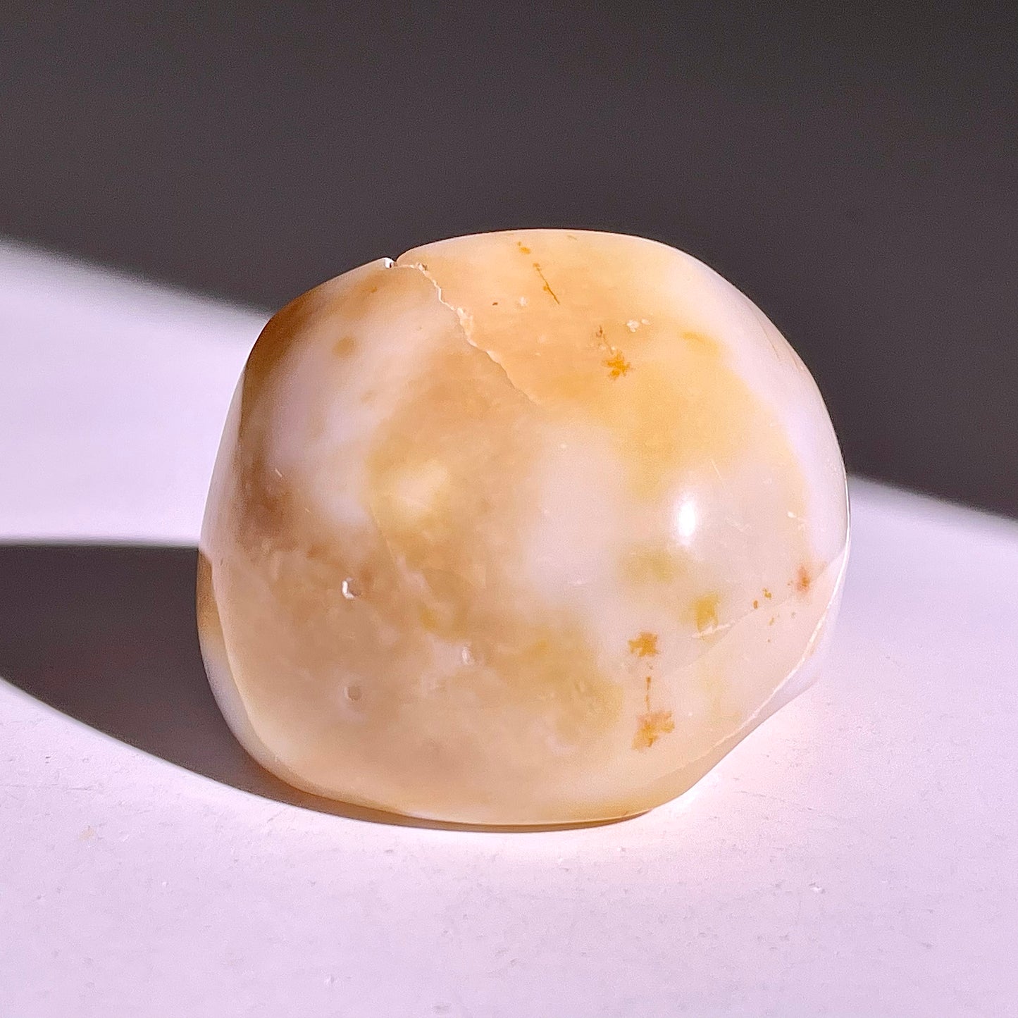 B832◇彩晶マシュマロ エッグ◇34×33×29mm◇天然石・鉱物・パワーストーン
