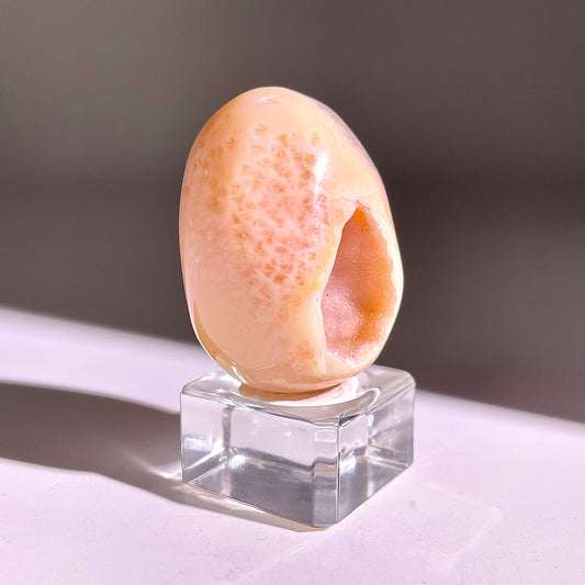 B855◇彩晶マシュマロ エッグ◇47×33×34mm◇天然石・鉱物・パワーストーン