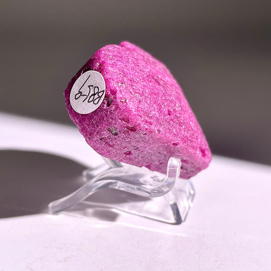 B859◇ルビー ハート◇38×49×49mm◇天然石・鉱物・パワーストーン